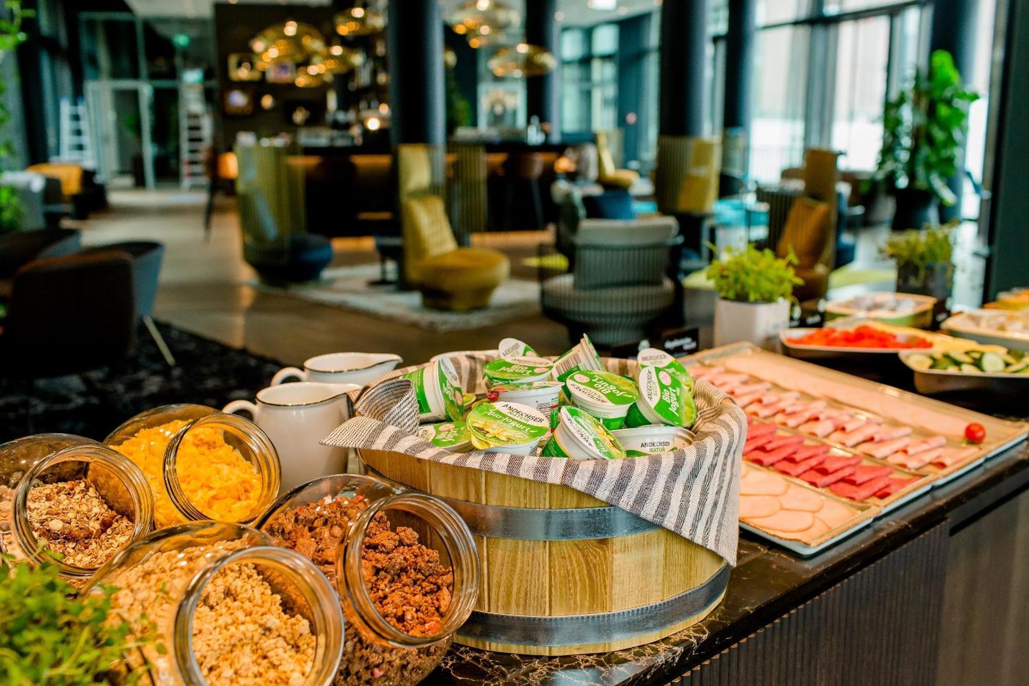 Motel One Koeln-Messe Buitenkant foto